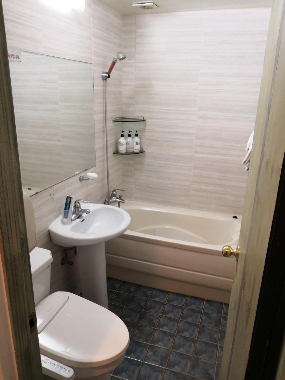 Athene Motel Gwangju Metropolitan City Buitenkant foto